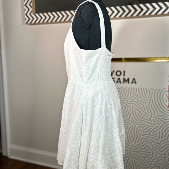 Gianni Bini White Backless Dress - Picture 4 of 5